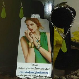 The Be Stunning In Green Set!